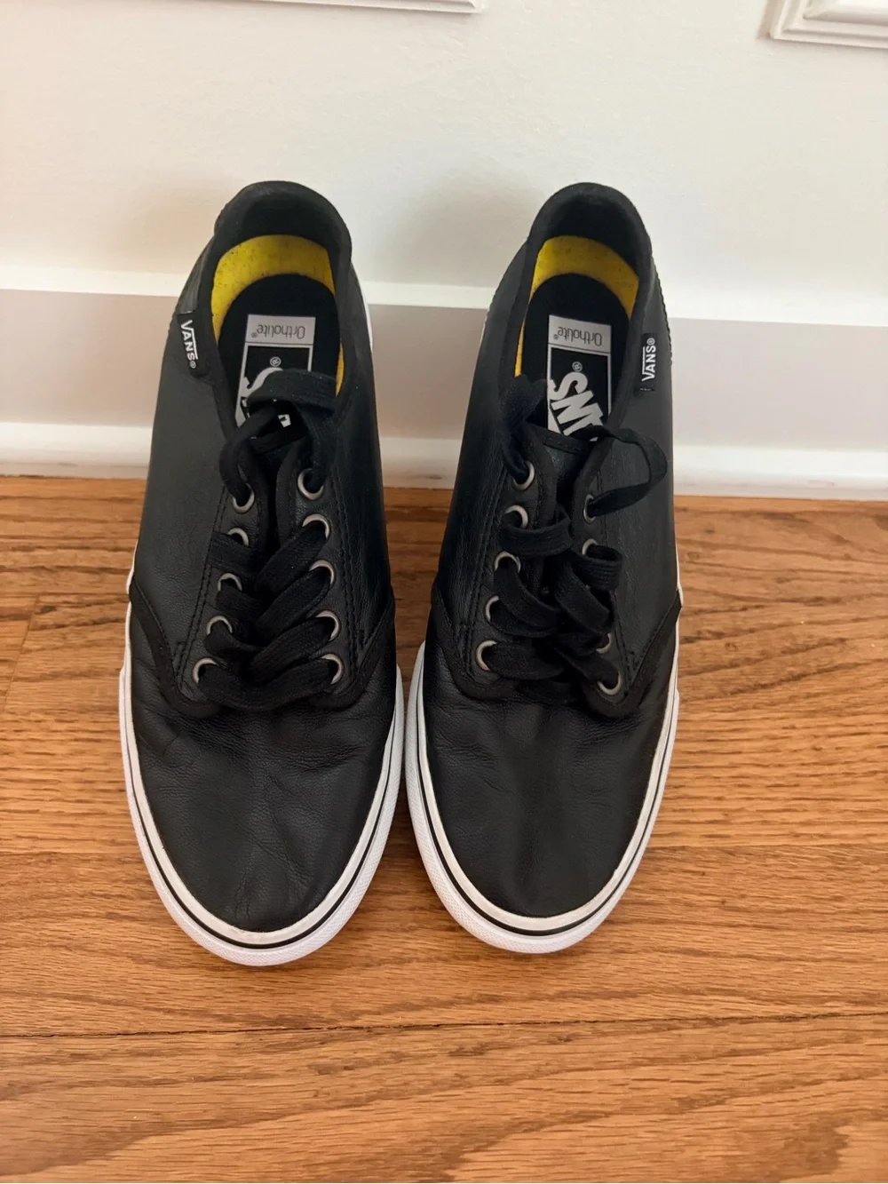 Vans Ortholite Black Leather Low-Top with White Sole-Worn Only Once-Size 8